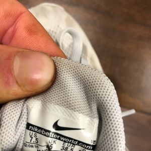 Women’s Nike Shoes size 7.5